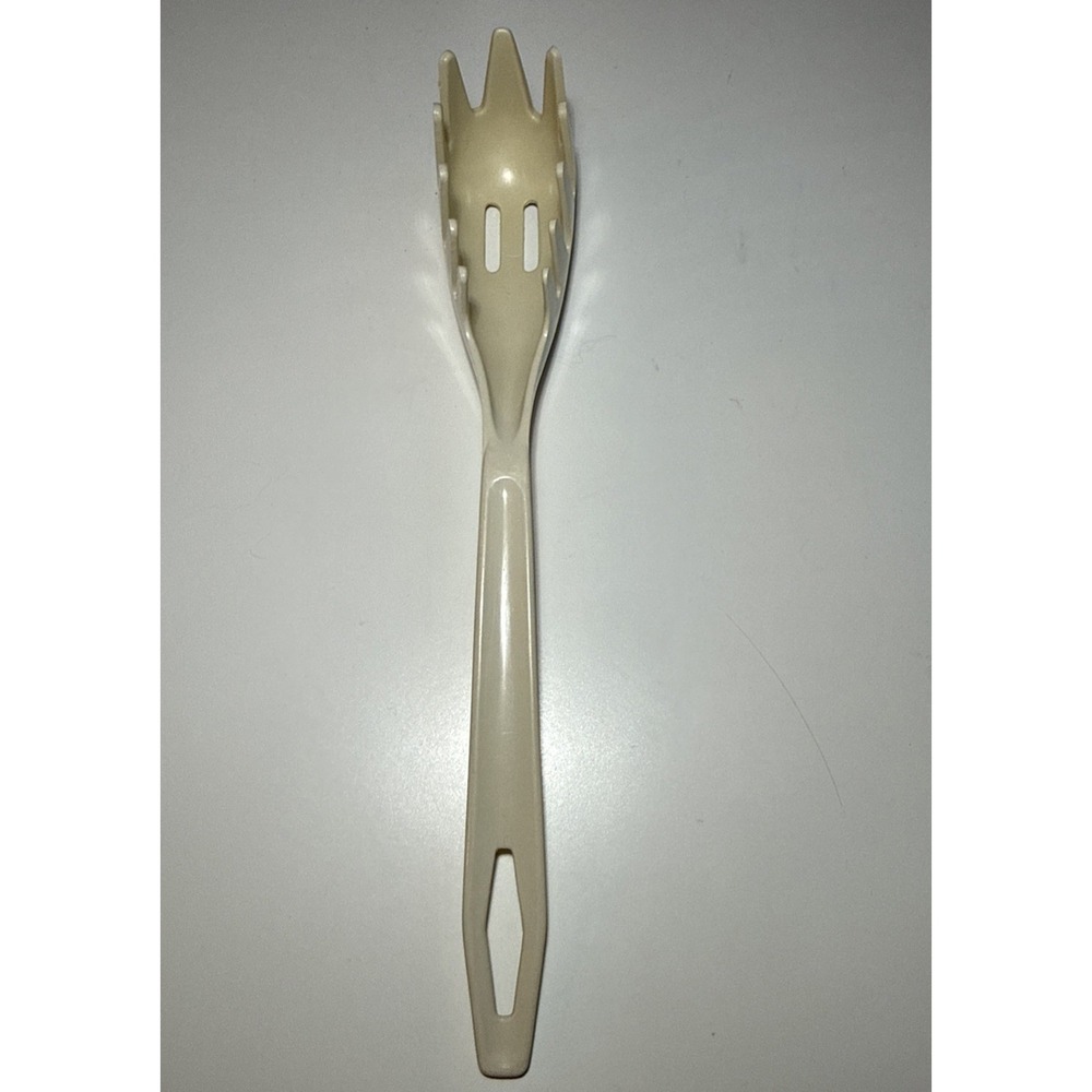 Vintage King Kraft Beige/Ivory Spaghetti Pasta Serving Fork Claw Made‎ USA